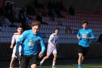 Fußball: Fehler bringen Junioren des Chemnitzer FC in Köln aus der Spur - Die U-19-Junioren des Chemnitzer FC unterlagen in der DFB-Nachwuchsliga mit 2:5 beim 1. FC Köln.