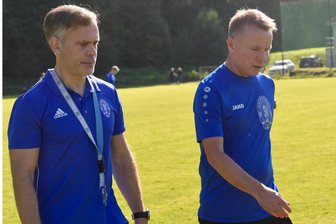Fußball-Landesklasse: Blau-Gelb Mülsen startet in eine englische Woche - Blau-Gelb Mülsen um Trainer Sven Fritzsche (rechts) und seinen Assistenten Tom Jahnel stehen drei Spiele inerhalb einer Woche bevor.