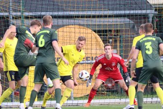 Fußball-Landesliga: Handwerk Rabenstein unterliegt daheim im Topspiel - Rabensteins Torhüter Markus Landgraf musste gegen Dresden Laubegast einmal hinter sich greifen – was zur Niederlage reichte.