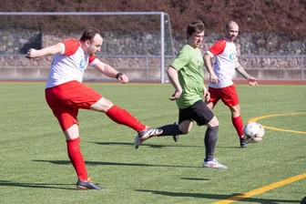 Fußball: Neudorfer, Königswalder und Annaberger vereint das große Ziel - In den Testspielen überzeugte der VfB Annaberg II und zeigte sich ungewohnt torhungrig. So wie beim 9:0 gegen den ACL Zwickau, bei dem Max Neumann (l.) viermal traf.