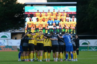 Fußball-Oberliga: Team und Trainer des VfB Auerbach suchen nach einer Antwort - Auf Zusammenhalt wird es beim VfB Auerbach nach dem verpatzten Saisonauftakt in besonderem Maße ankommen.