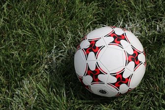 Fußball-Sachsenklasse: Irfersgrün und VfB Auerbach II auswärts gefordert - 