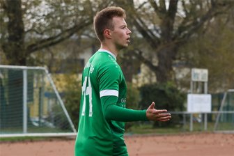 Fußball-Sachsenklasse: Merkur Oelsnitz bietet jede Menge Spektakel - Tim Spitzner brachte die Oelsnitzer gegen Mittweida nach dem frühen Rückstand per Doppelpack wieder in die Spur.
