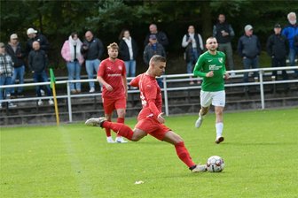 Fußball-Sachsenklasse: Zwei Verletzte und ein Krankenwageneinsatz - Fortschritt Lichtenstein erkauft Sieg bei Tanne Thalheim teuer - Fabian Römhild wird Lichtenstein in den nächsten Tagen nicht zur Verfügung stehen. Seinem Teamkameraden Chris Söllner droht eine längere Ausfallzeit.