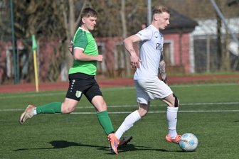 Fußball-Sachsenliga: Thalheims Hoffnungsträger meldet sich mit Traumtor zurück - Gab dem Thalheimer Spiel gegen Eutritzsch wichtige Impulse: Tommy Barthold (r.).