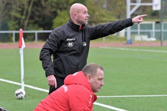 Fußball: Stollbergs Trainer erwartet auch ohne Winter-Zugang ein neues Gesicht - Nach Einschätzung von Trainer Rico Knopf geht es beim FC Stollberg in die richtige Richtung.