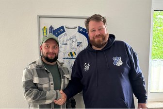 Fußball-Westsachsenliga: Der neue Coach des VfB Empor Glauchau und seine ehrgeizigen Ziele - Michel Seidel (links) hat beim VfB Empor Glauchau II die Nachfolge von Patrick Jahn (rechts) als Trainer angetreten.