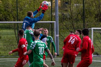 Fußball-Westsachsenliga: Spieler der Woche des FSV Limbach-Oberfrohna macht das halbe Dutzend voll - Vergangene Saison stellte Torwart Henri Kempf seine Fähigkeiten noch in der Landesklasse West unter Beweis.