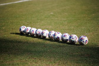 Fußball: Wieso der DFC Westsachsen mit der Niederlage im ersten Spiel des Jahres gut leben kann - Im Nachholspiel gab es für den DFC Westsachsen eine klare Niederlage.