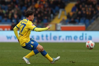 Fußballer Sidney Raebiger bei Eintracht Braunschweig: Nach überraschendem Heim-Debüt zu Gast bei Dynamo Dresden - Im Spiel von Eintracht Braunschweig gegen Holstein Kiel kehrte Sidney Raebiger auf den Rasen in der 2. Bundesliga zurück.