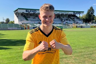 Fußballer von Blau-Gelb Mülsen schafft es in die Auswahl zum „Volltreffer der Woche“ - Kandidat für den „Volltreffer der Woche“: Niklas Böhm von Blau-Gelb Mülsen gelang in Leipzig ein nicht alltägliches Tor.