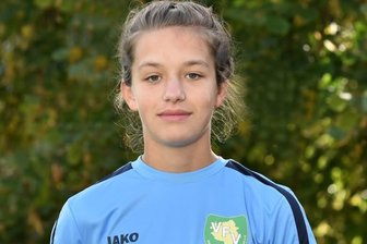 Fußballerin aus dem Vogtland für Länderturnier nominiert - Merle Dietrich überzeugt nicht nur im Mädchenteam.