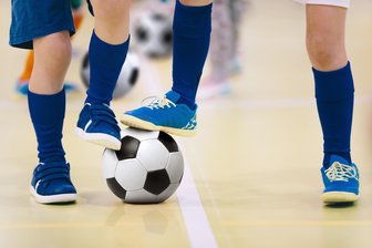 Fußballfieber in Heinsdorfergrund: Welche Nachwuchskicker können sich durchsetzen? - 
