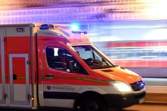 Fußgängerin bei Unfall mit Straßenbahn schwer verletzt - 