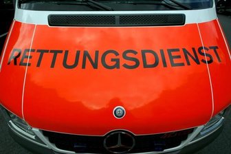 Fußgängerin schwer verletzt - 