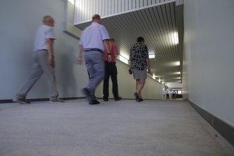 Fußgängertunnel am Hauptbahnhof Chemnitz eröffnet - Die Verbindung zum Sonnenberg ist 150 Meter lang.