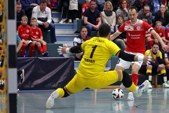 Futsal-Bundesliga: HOT 05 wackelt zum Auftakt der Play-offs in Düsseldorf nur kurz - Dmytro Sorokin – hier im Heimspiel gegen Neu-Isenburg – trug sich auch in Düsseldorf wieder in die Torschützenliste von HOT 05 ein.