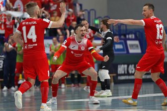 Futsal: Hohenstein-Ernstthal muss Identifikationsfigur ziehen lassen - Viele Jahre war Christopher Wittig (Mitte) einer der Leistungsträger bei den Futsalern aus Hohenstein-Ernstthal. Jetzt zieht es den Rekordnationalspieler nach Italien.