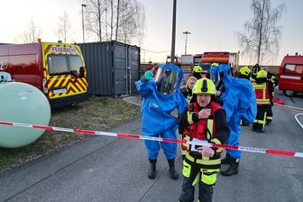 Gab es bei Gößwein-Gas in Werdau eine Havarie? - Zu einem vermeintlich unklaren Gasaustritt bei der Firma Gößwein war die Feuerwehr gerufen worden.