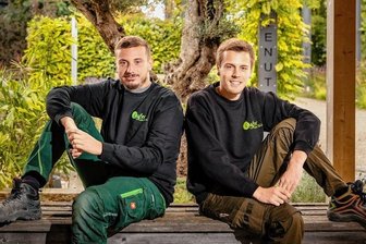 Gärten des Grauens: Wie man aus Schottergärten wieder einen Gartentraum kreiert - So sehen Deutsche Meister aus: Johannes Freigang (20) und Marc-Kevin Richter (18) kommen aus Südbrandenburg, aber lernen in Dresden. Sie sind die besten Nachwuchslandschaftsgärtner der Republik. 