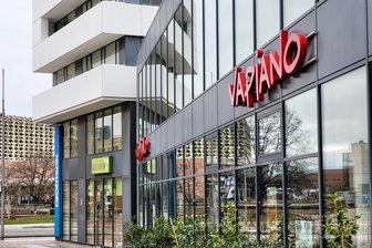 Gäste am letzten Tag vom Vapiano in Chemnitz: „Wir haben viele Erinnerungen an das Lokal“ - Das Vapiano am Johannisplatz bleibt ab Montag geschlossen.