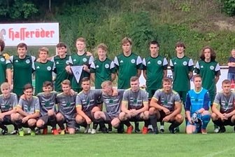 Gäste aus Amerika knüpfen in Thalheim Kontakte - Die Kicker aus dem US-amerikanischen Warminster haben beim SV Tanne nicht nur Fußball gespielt, sondern auch Kontakte geknüpft. Denn die Wurzeln ihres Heimat- und Sportvereins liegen in Thalheim.