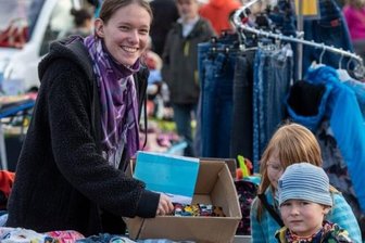 Gäste begeistert von Flohmarkt - 