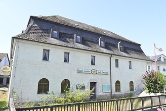 Gasthof im Vogtland kommt erneut unter den Hammer - Der Gasthof „Stadt Dresden“ in Bad Brambach.