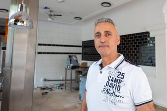 Gastro-Wechsel in Plauen: Ukrainisches Lokal schließt – Nachfolger steht schon in den Startlöchern - Majid Abed Al Rahman eröffnet demnächst einen Dönerladen in der Plauener Herrenstraße.