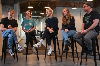 Gastspiel unter besonderen Bedingungen - Das Schauspielstudio besteht in diesem Jahr aus Jonas Julian Niemann, Edith Kaupp Rivadeneira, Maximilian Schaible und Aline Beetschen (von links). Regisseur des aktuellen Stückes ist Matthias Huber.