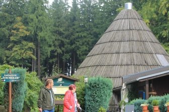 Gaststättensterben im Erzgebirge: Sosaer Meiler hat heute letztmals offen - Markanter Bau: Die Gaststätte Meiler in Sosa.