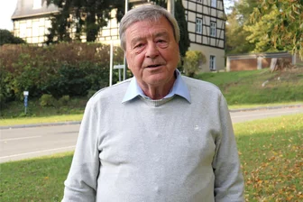 Gastwirt, Stadtrat, Familienvater: Dietmar Katzorreck aus Erdmannsdorf will mit 80 immer noch „machen, nicht meckern“ - Ex-Ortsvorsteher, Stadtrat, Lehrer, Kneiper: Dietmar Katzorreck aus Erdmannsdorf ist jetzt 80 Jahre geworden.
