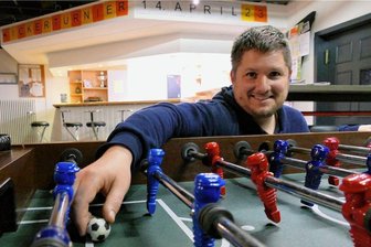 Gebürtiger Niederländer arbeitet jetzt in Zschopau als Jugend-Sozialarbeiter - Das Tischkicker-Turnier war eines der ersten Projekte, das Lucas Raaijmakers nach dem Beginn seiner Arbeit im Zschopauer Jugendclub High-Point realisierte. Bald soll die zweite Auflage folgen. 