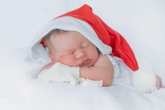Geburten zu Weihnachten im Auer Klinikum: Emil und Holly sind da -