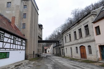 Gedenkstätte zum KZ Sachsenburg: Stiftung des Freistaats erklärt Bereitschaft für Betrieb - Auf dem Gelände des einstigen KZ Sachsenburg soll eine Gedenkstätte entstehen.