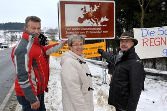 Gedenktafel zur Grenzöffnung im Vogtland verschwunden - Am 21. Dezember 2009 wurde die Tafel zur Grenzöffnung zwischen Nentschau und Posseck enthüllt.