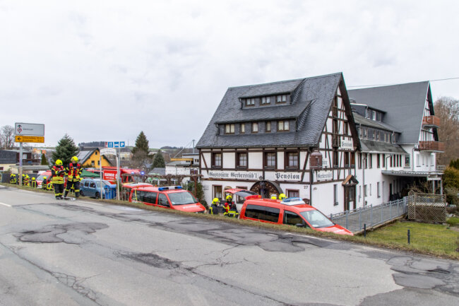 Gefahrguteinsatz: Feuerwehren in Zwönitz gefordert - 