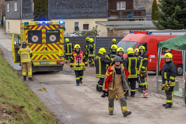 Gefahrguteinsatz: Feuerwehren in Zwönitz gefordert - 