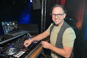 Gefeiert: 15 Jahre Ü-30-Party in Schneeberg - Marcel Schmutzler alias DJ MS Music hat bei der Ü-30-Party aufgelegt.