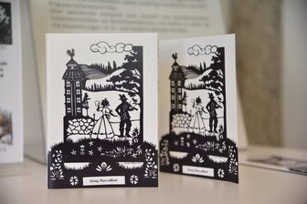 Gefragte Ausstellung im Vogtland: Letzte Chance für Besuch - Scherenschnitte in Oelsnitz zeigen auch Motive aus dem Märchen „König Drosselbart“.