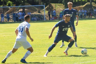 Gegen Aufsteiger BFC Preussen: CFC will in die Erfolgsspur zurück - Leistungsträger Niclas Erlbeck (r.) fehlt dem Chemnitzer FC gegen den BFC Preussen wegen einer Erkältung.