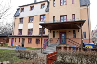 Gegen „Damoklesschwerter“: St. Egidiens Rat treibt Bauvorhaben voran - Der Krippenanbau in der Bahnhofstraße ist eines der vier aktuellen Projekte in St. Egidien.