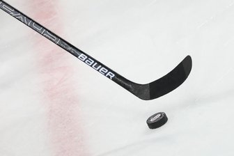 Gegen Eisbären Regensburg: Eispiraten Crimmitschau siegen mit 2:1 - 