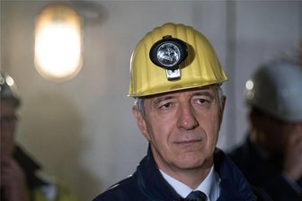 Gegen Vetternwirtschaft und Korruption: Sachsens Minister sollen nicht mehr so einfach in die Wirtschaft wechseln dürfen - Sachsens ehemaliger Ministerpräsidenten Stanislaw Tillich (CDU) sorgte 2019 für Diskussionen: Damals stieg er als Aufsichtsratschef bei der Mitteldeutschen Braunkohlegesellschaft Mibrag ein, nachdem er zuvor den Fahrplan für den Kohle-Ausstieg mit verhandelt hatte.