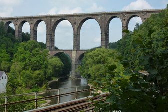 Gegenstände von Göhrener Viadukt geworfen - Zeugen gesucht -