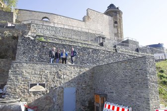 Geheimnisse des Plauener Schlosshanges werden gelüftet - Treffpunkt ist am Eingang des Luftschutzmuseums an der Syrastraße.