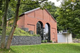 Geht im Alten Wasserwerk in Reichenbach das Licht aus? - Das Alte Wasserwerk im Park der Generationen in Reichenbach. Welche Zukunft hat das Haus?