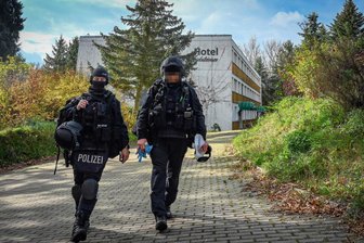 Geiselnahme im Hotel in Kriebstein: Polizei übt für den Ernstfall an der Talsperre - Eine Geiselnahme war am Dienstag das Übungsszenario für die Polizei an der Talsperre Kriebstein.