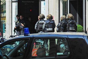 Geiselnehmer sorgt in Leipziger H&M-Filiale für Schrecken -