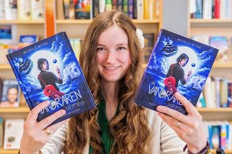 Geisterjägerreihe geht weiter: Stollbergerin lässt es wieder spuken - Michelle Mittag aus Stollberg veröffentlicht am 4. September ihr zweites Buch der Reihe "The Vandraren Stories - Geisterkrieger". 